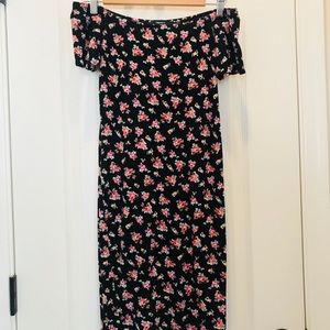 Black floral midi Forever 21 dress (size M)